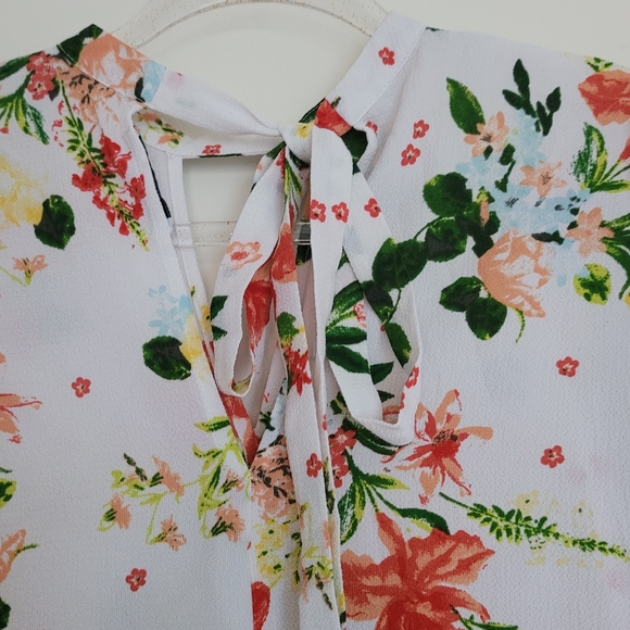 Floral summer blouse - Picture 2 of 6